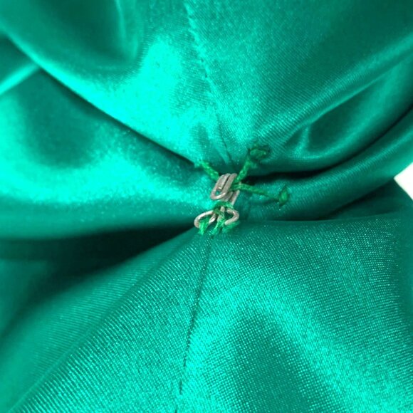Precious Formal Strapless Sweetheart Neck Jeweled Slit Gown 8 Emerald Prom - Picture 12 of 15